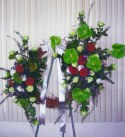 Colors or flowers may vary depending on season.