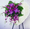 Colors or flowers may vary depending on season.