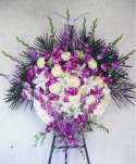Colors or flowers may vary depending on season.